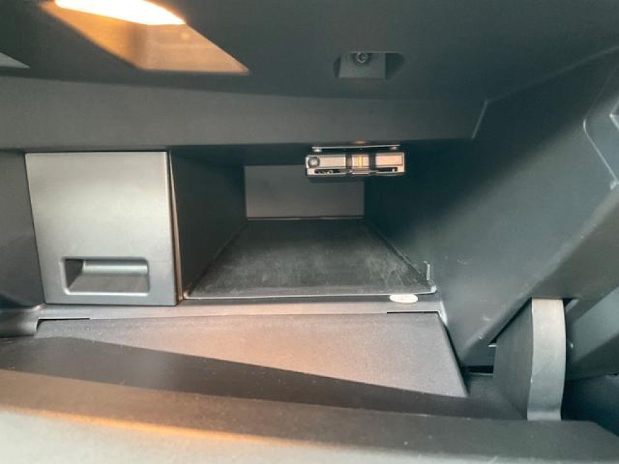 9800185a30251107w00125