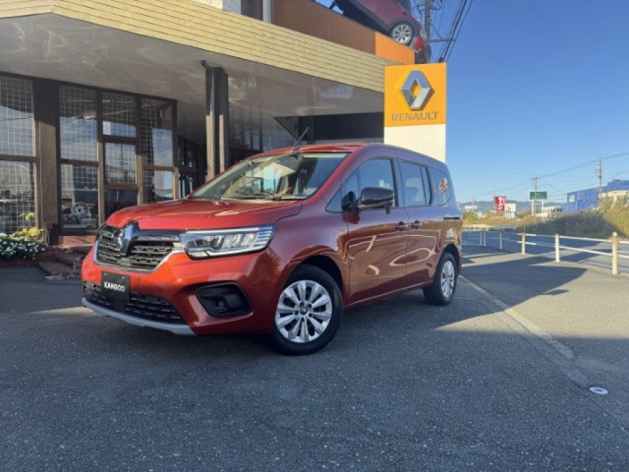 カングー3　インテンスディーゼル　7ＥＤＣ　16インチＳＷ