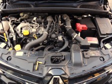 １．３Ｌ　４気筒ターボエンジンは１，６００ｒｐｍから最大トルクを生み出し、市街地から高速道路まであらゆるシーンでドライビングプレジャーと余裕のある走りを提供。