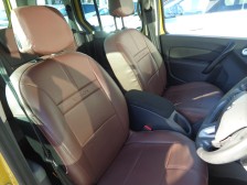 CABANA製シートカバーを装着しております