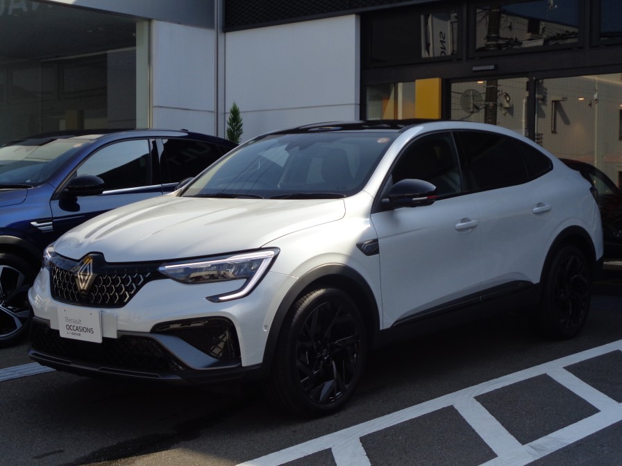 アルカナ  エスプリアルピーヌ  E-TECH  新車保証継承  ETC  バックカメラ  シートヒーター  ステアリングヒーター
