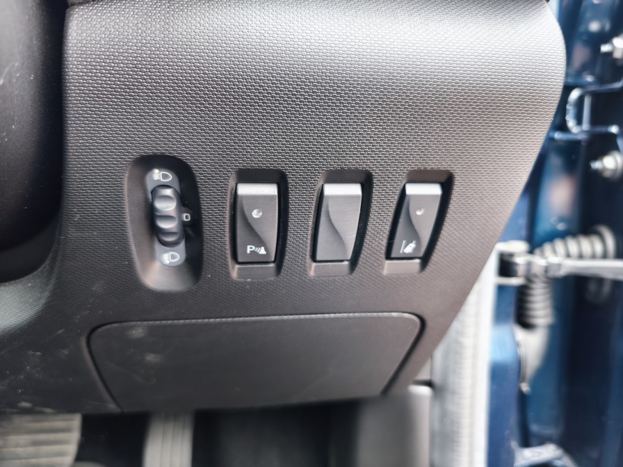 Renault Japon | ルノー名古屋東 ルノートゥインゴインテンス