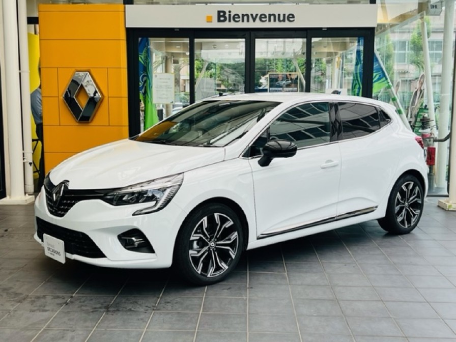 ルノー　ルーテシア アントラクト E-TECH HYBRID
