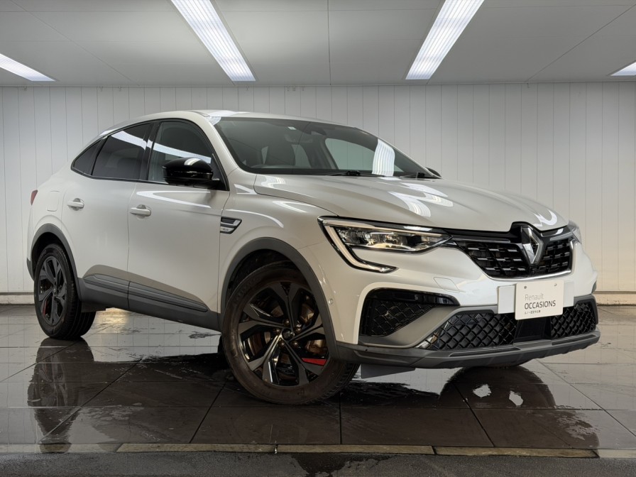 ルノー　アルカナ　RSラインE-テックフルハイブリッド