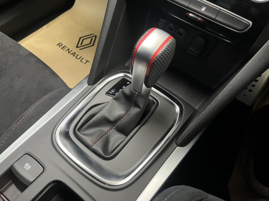 Renault Japon | ルノー枚方 ルノーメガーヌRSトロフィーEDC