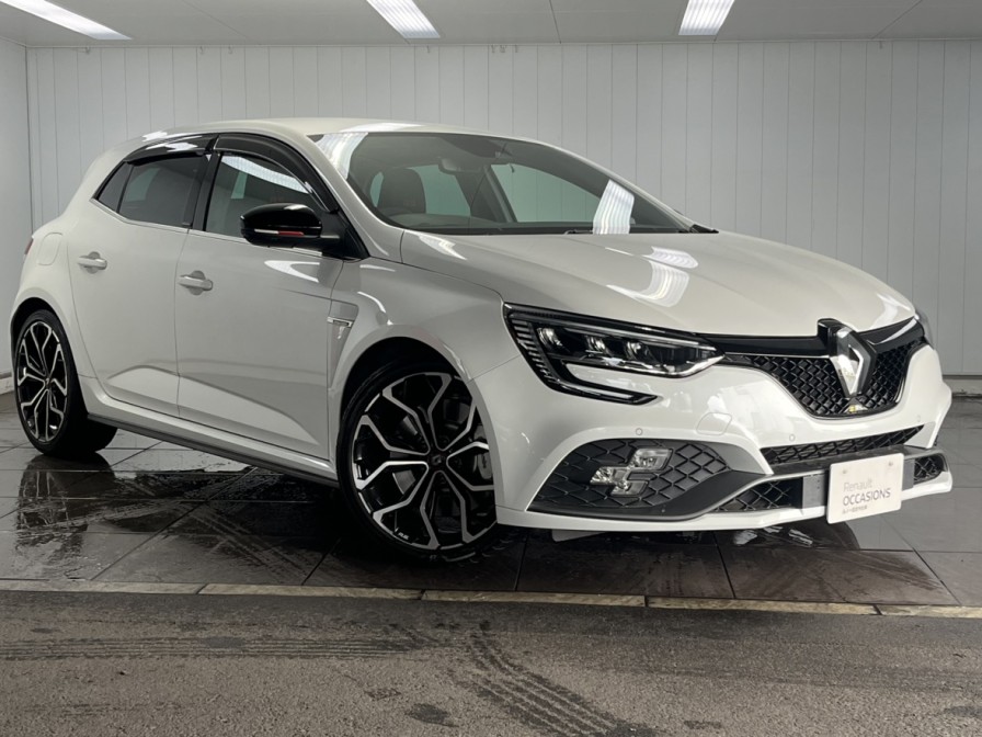 ルノーメガーヌRS