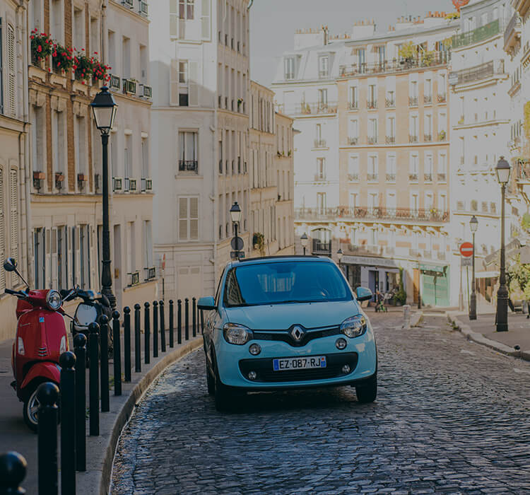 Renault de Billancourt 歴史と自動車の進化を詳述した書籍 アウトレット 価格 通販本・雑誌・漫画 - Renault de